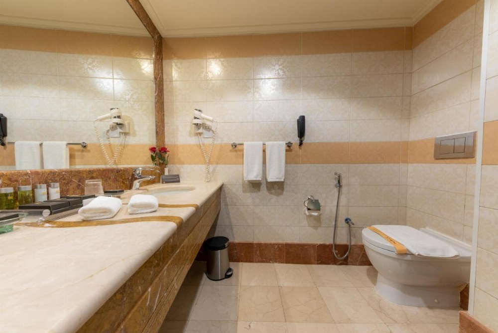 Room image 5