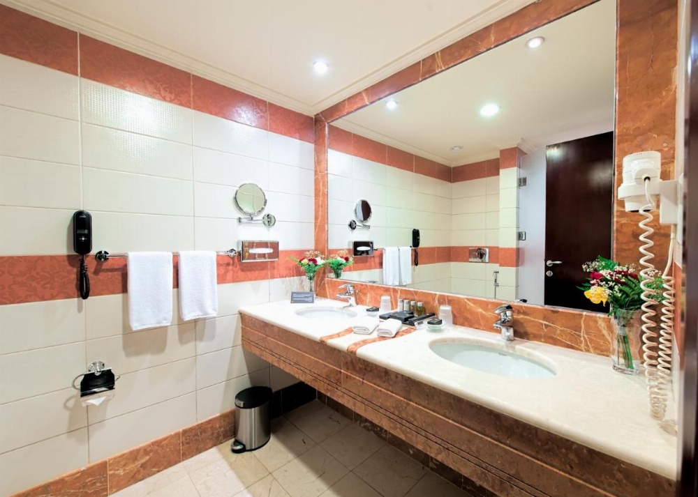 Room image 5